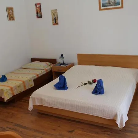 Lozica - With Terrace And Sea View Daire